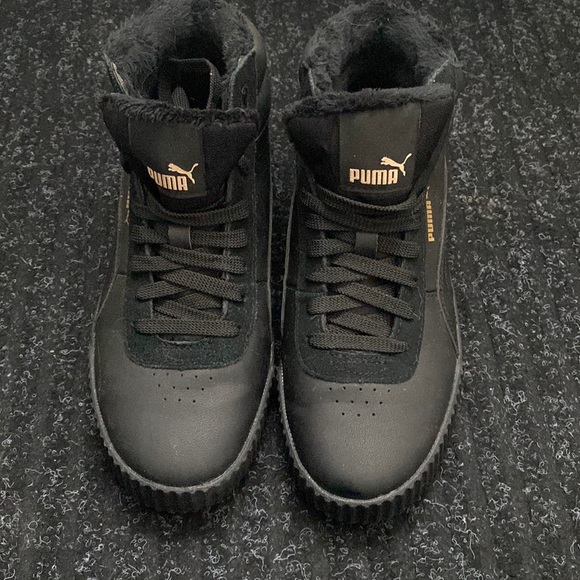 Puma lined high tops - Picture 1 of 2